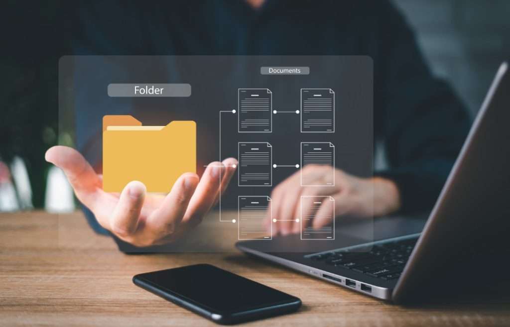 Managing files on a laptop